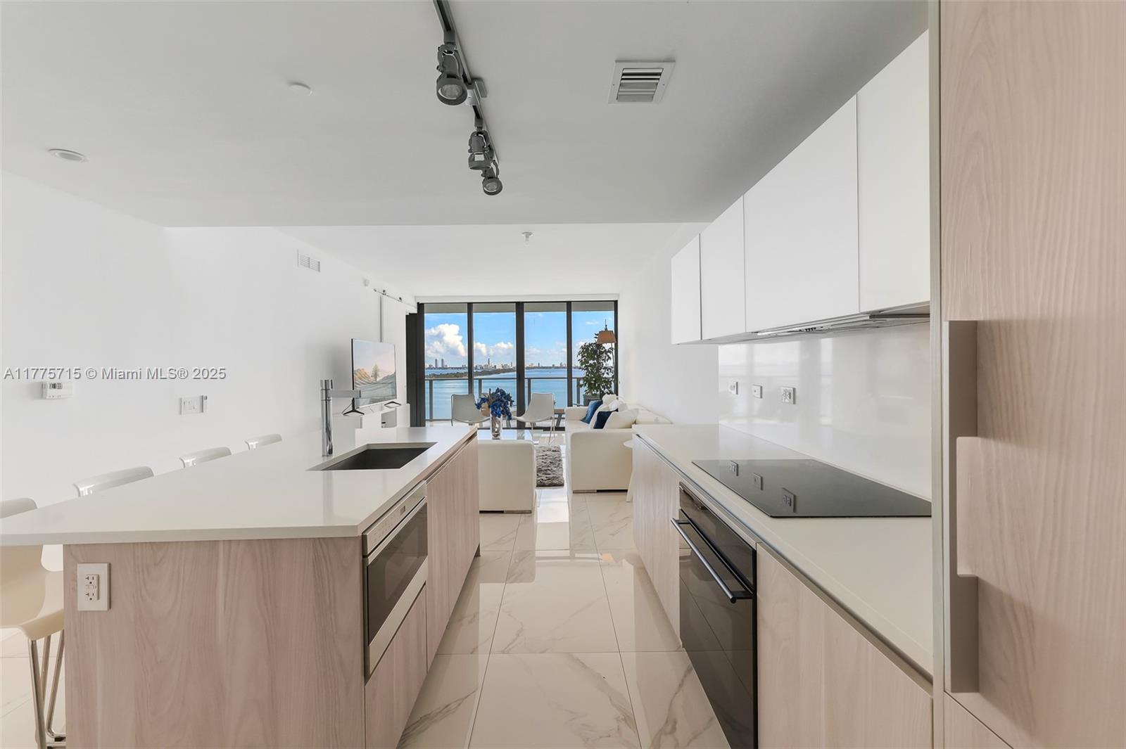 3131 NE 7th Ave #1202, Miami FL 33137