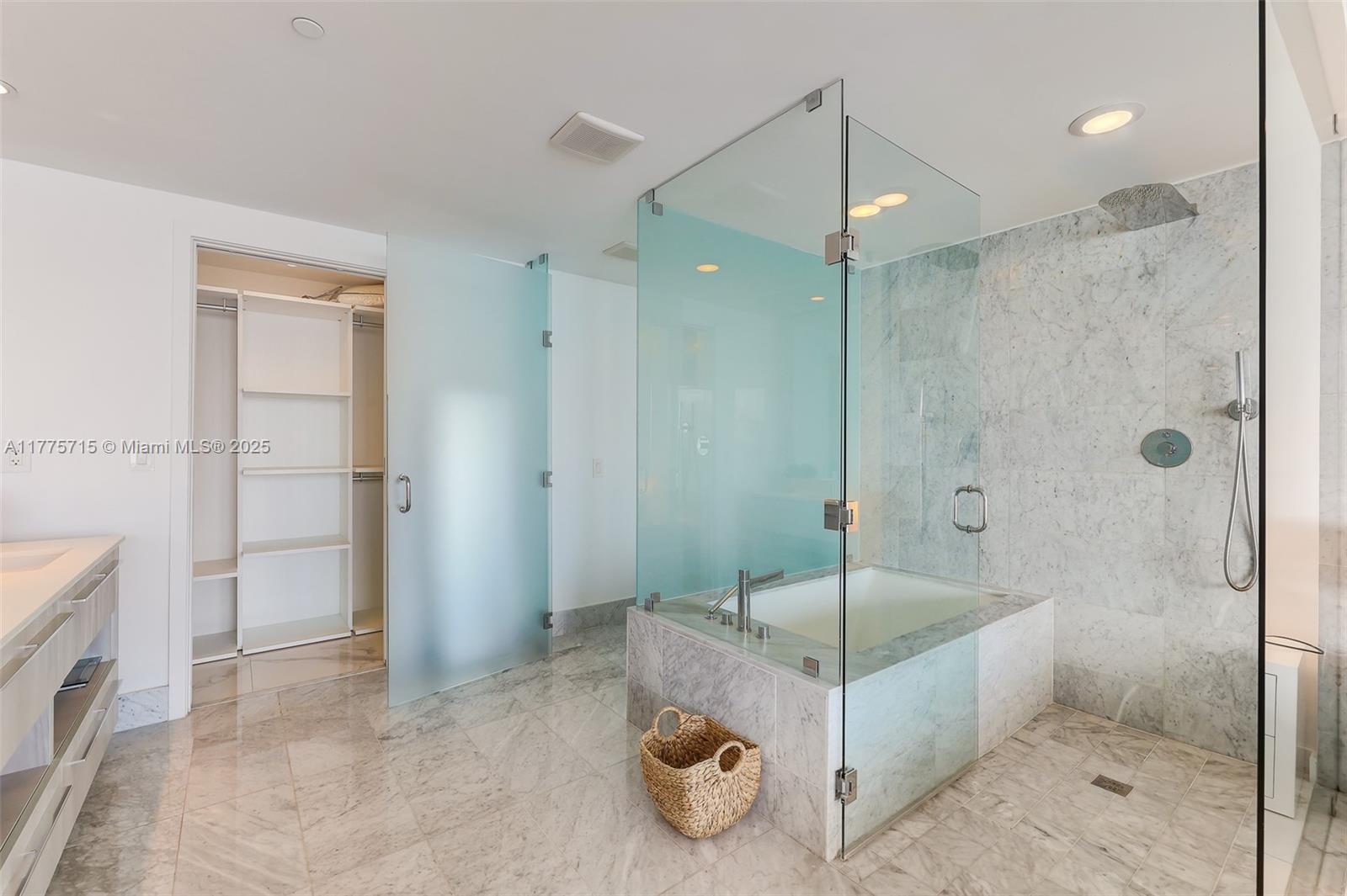 3131 NE 7th Ave #1202, Miami FL 33137