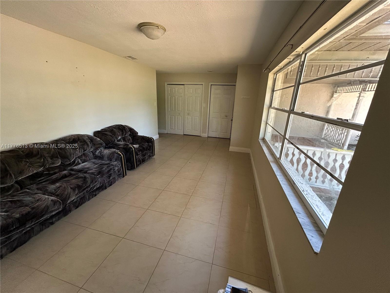 1912 W Clinton St, Tampa, Florida image 2