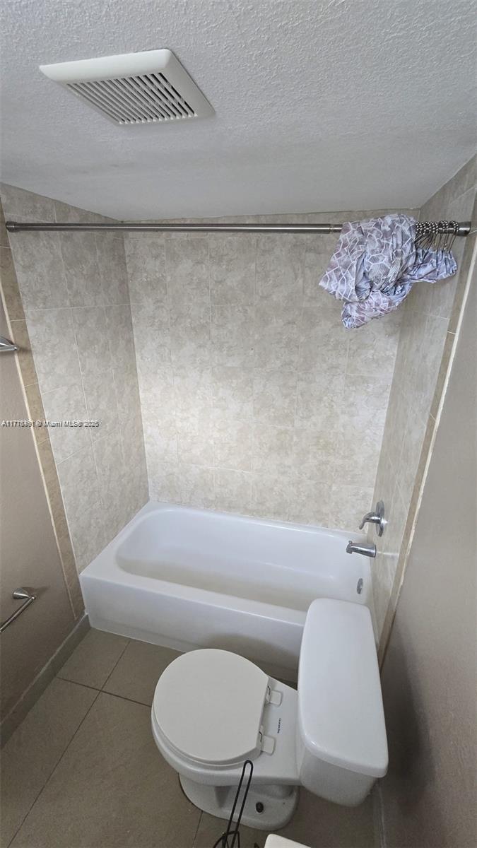 101 NE 41st St #D62, Oakland Park, Florida image 12