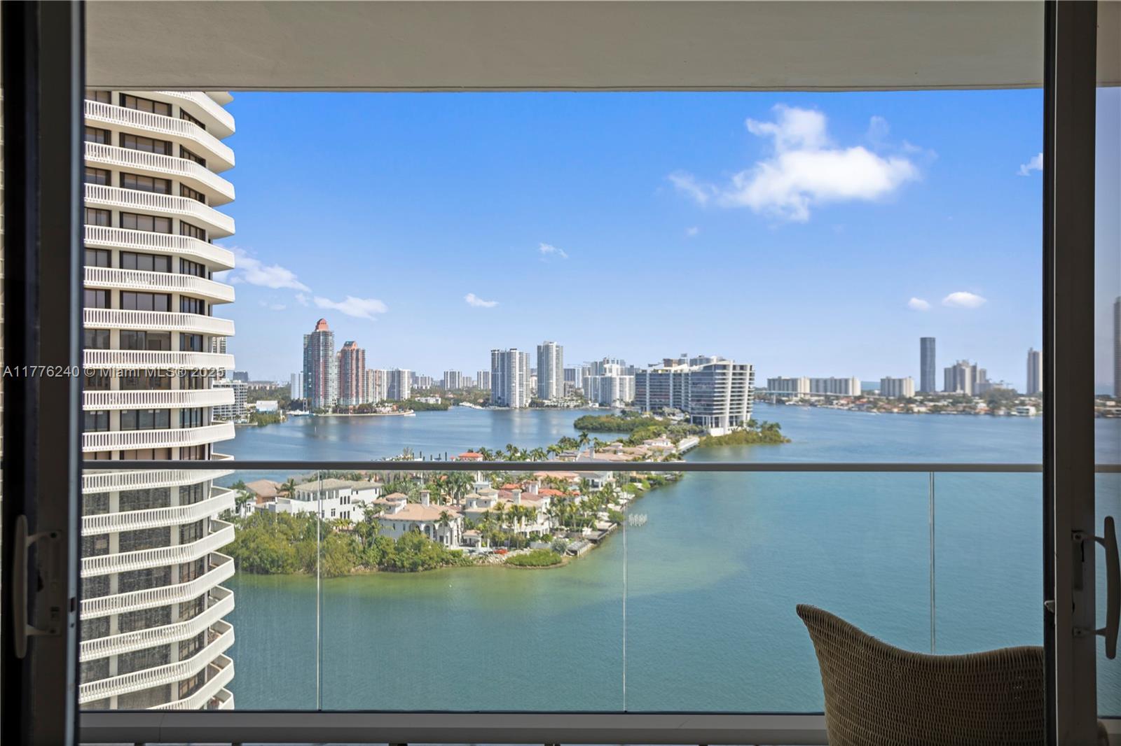 2800 Island Blvd #1702, Aventura, Florida image 25