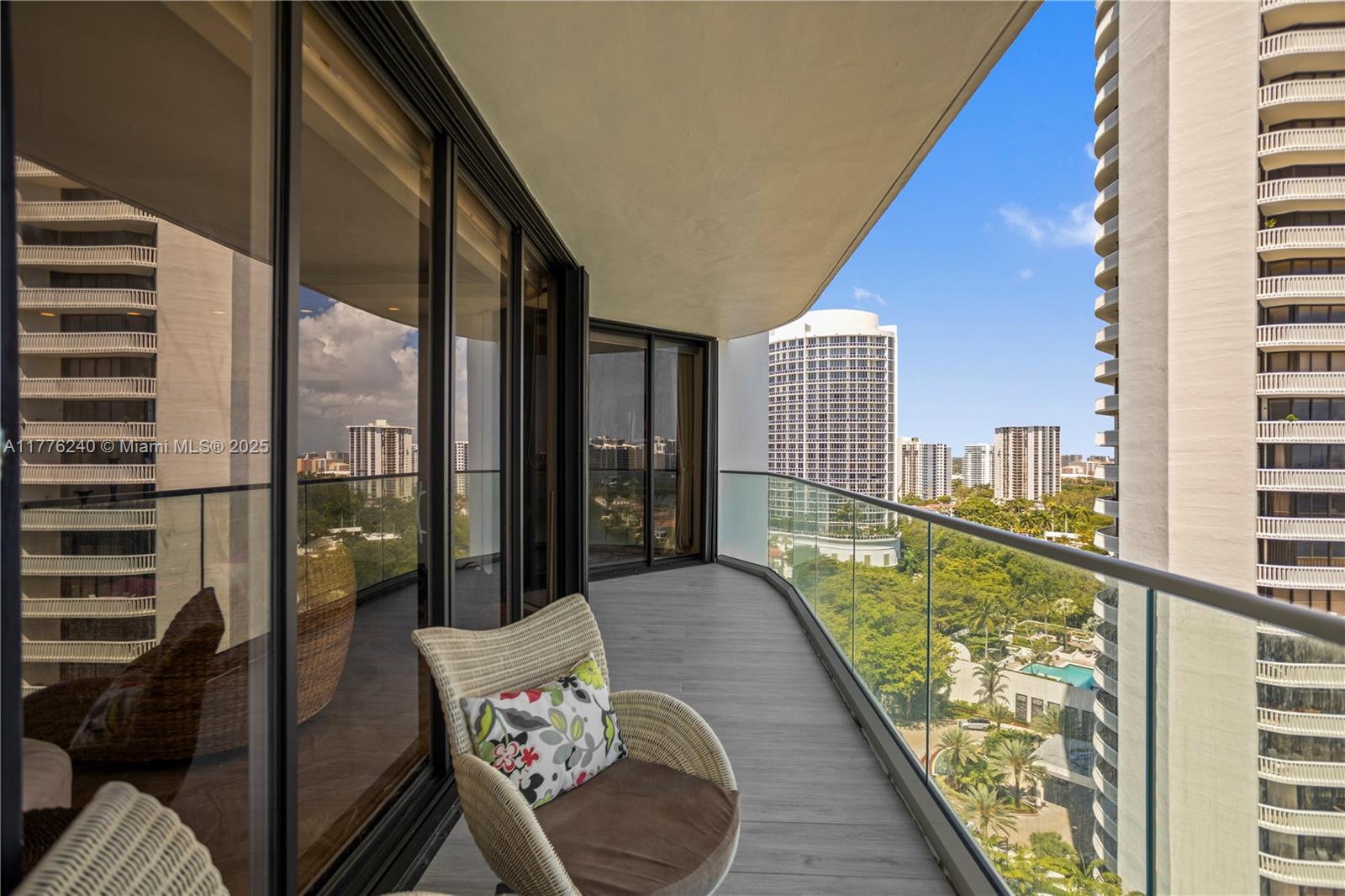 2800 Island Blvd #1702, Aventura, Florida image 27