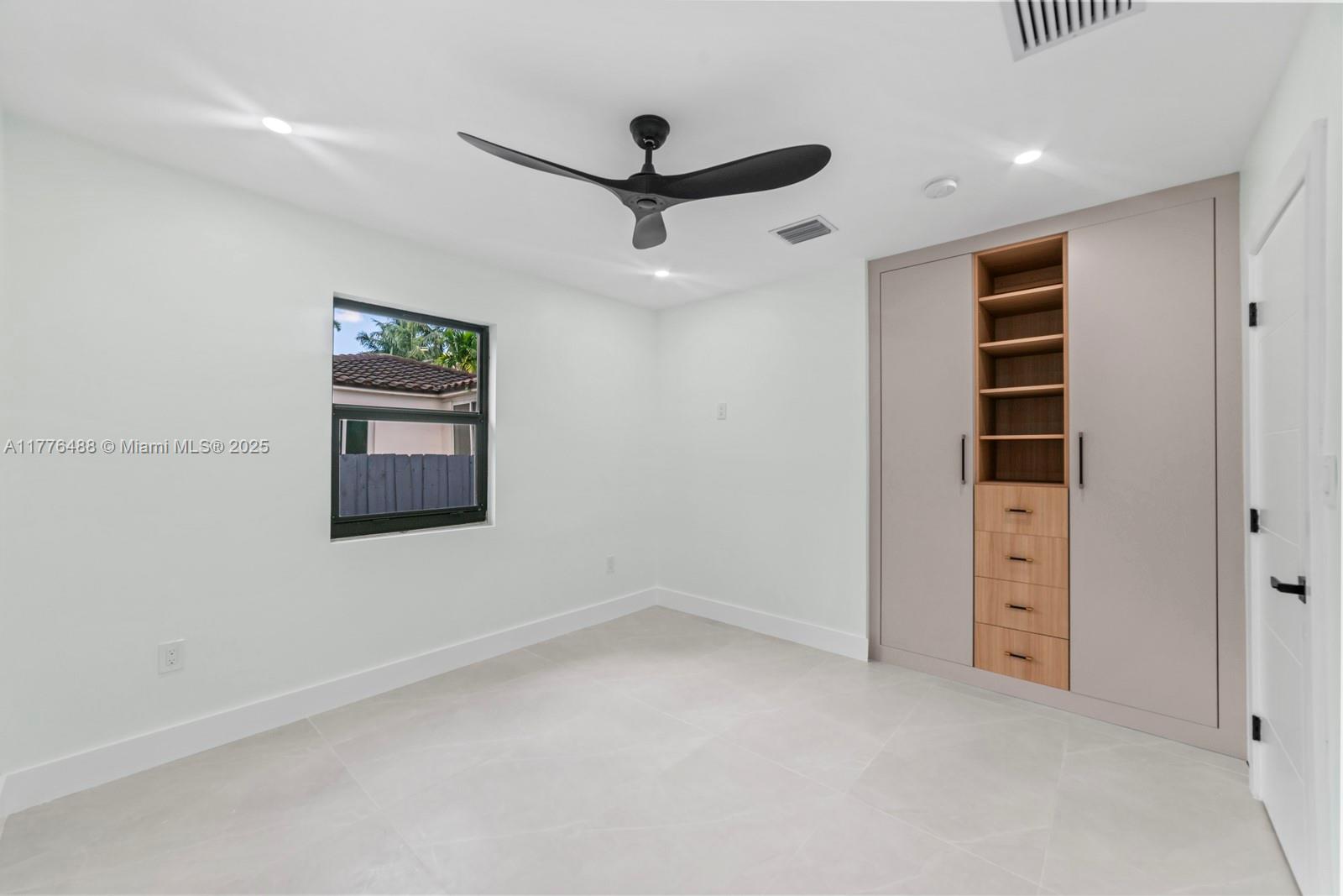 31 Carlisle Dr, Miami Springs, Florida image 20