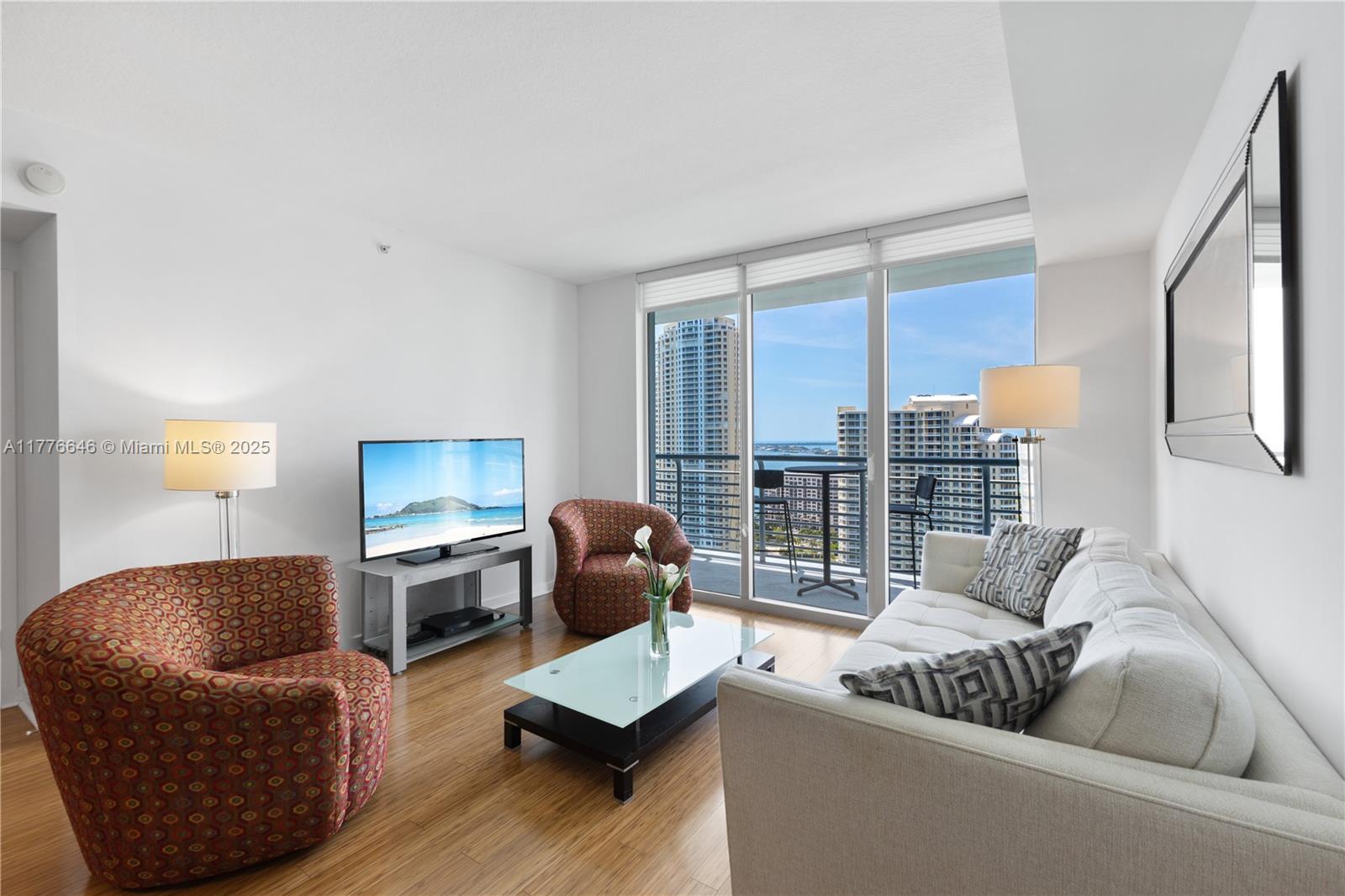 335 S Biscayne Blvd #2807, Miami FL 33131