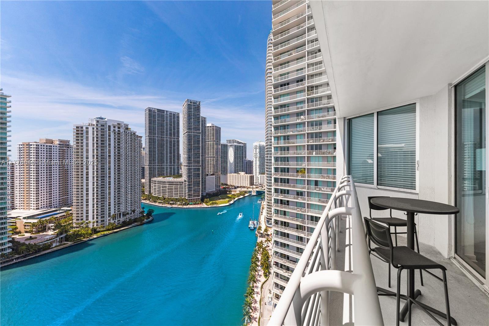 335 S Biscayne Blvd #2807, Miami FL 33131