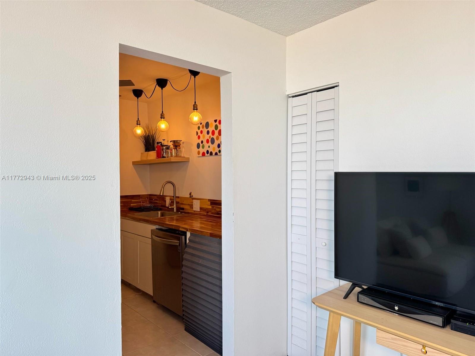 3625 N Country Club Dr #1901, Aventura, Florida image 12
