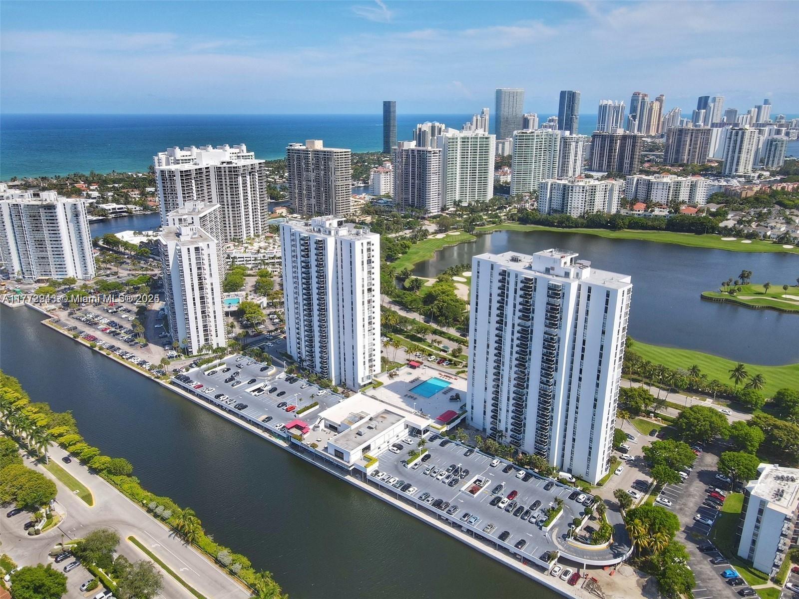 3625 N Country Club Dr #1901, Aventura, Florida image 2