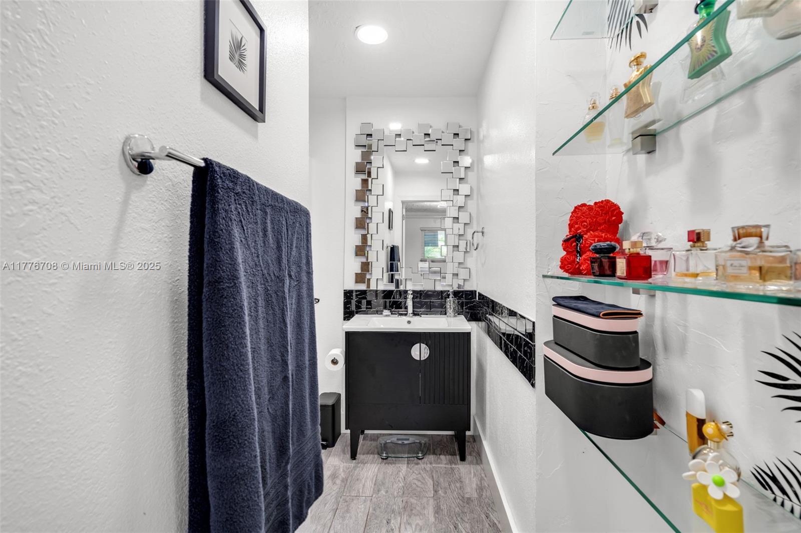 7250 NW 6th St, Plantation, Florida image 23