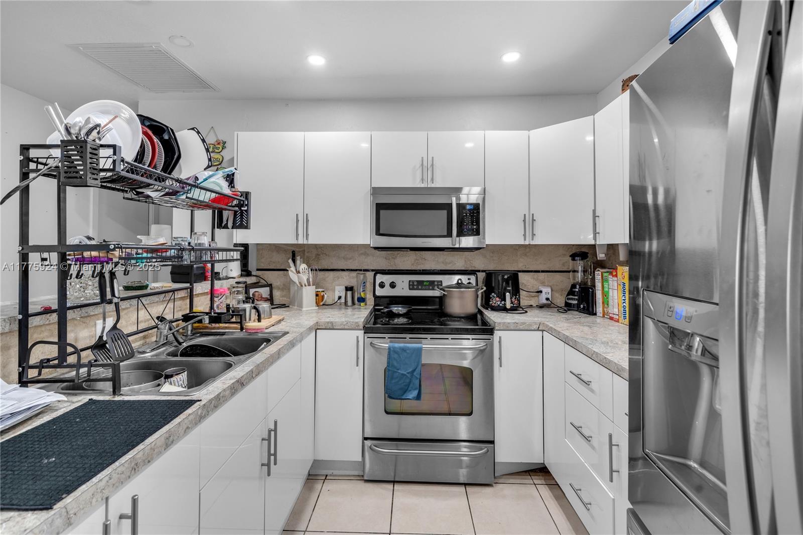 4111 SW 33rd St, West Park, Florida image 11