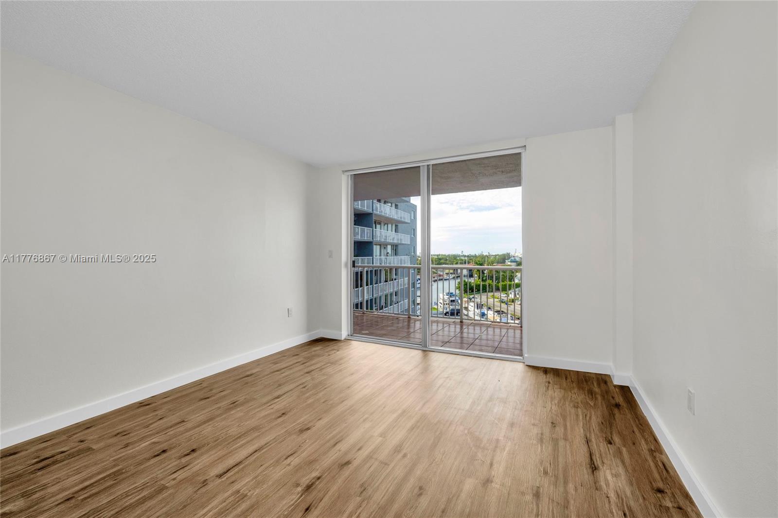 Property photo # 4