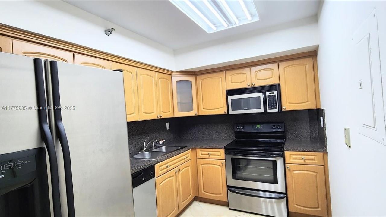 3300 NE 191st St #614, Aventura, Florida image 5