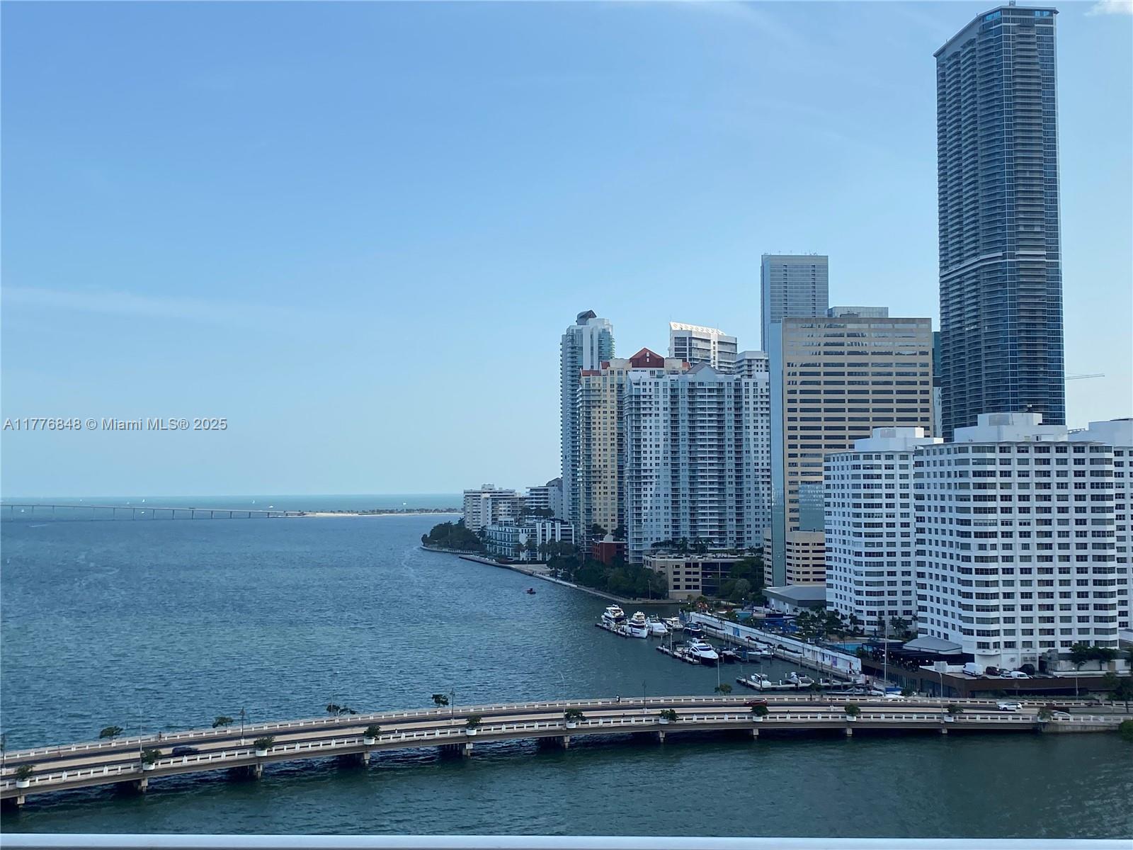701 Brickell Key Blvd Unit 1702, Miami, Florida 33131