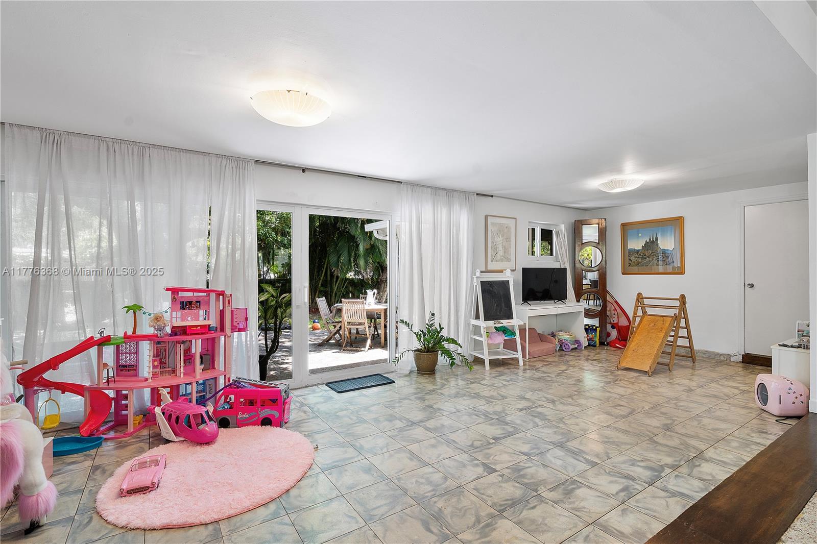 10619 NE 10th Pl, Miami Shores, Florida image 18