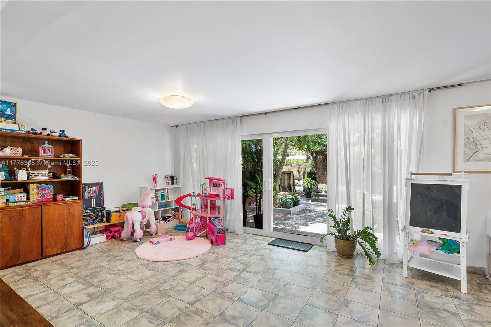 10619 NE 10th Pl, Miami Shores, Florida image 19