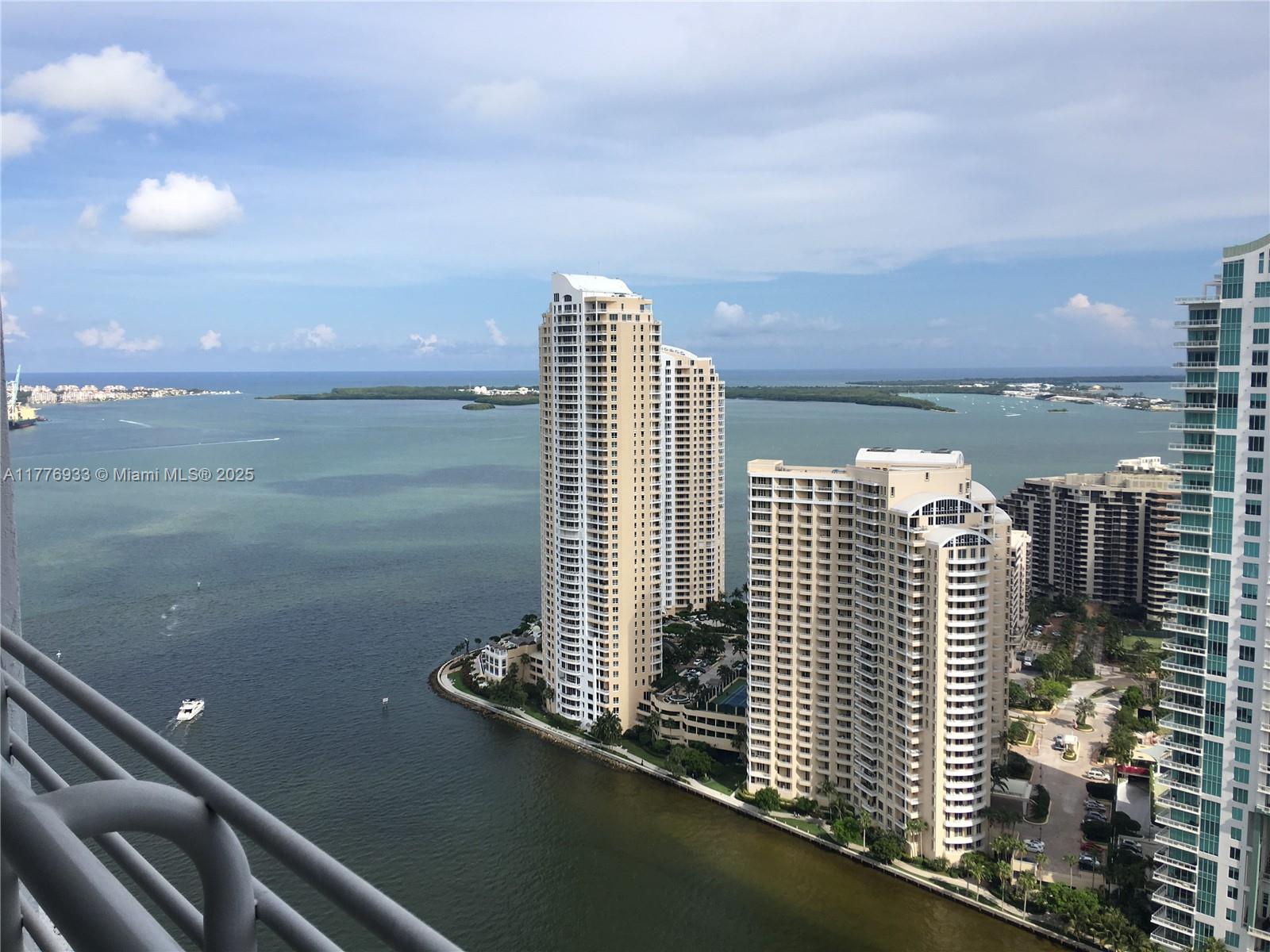 325 S Biscayne Blvd #4215, Miami FL 33131