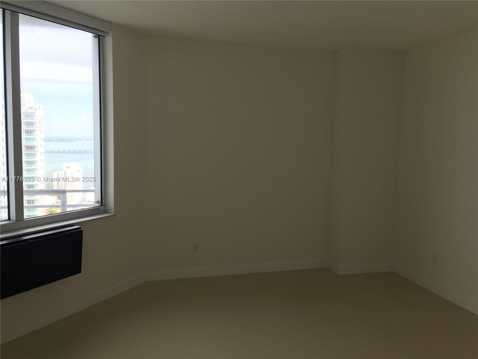 325 S Biscayne Blvd #4215, Miami FL 33131