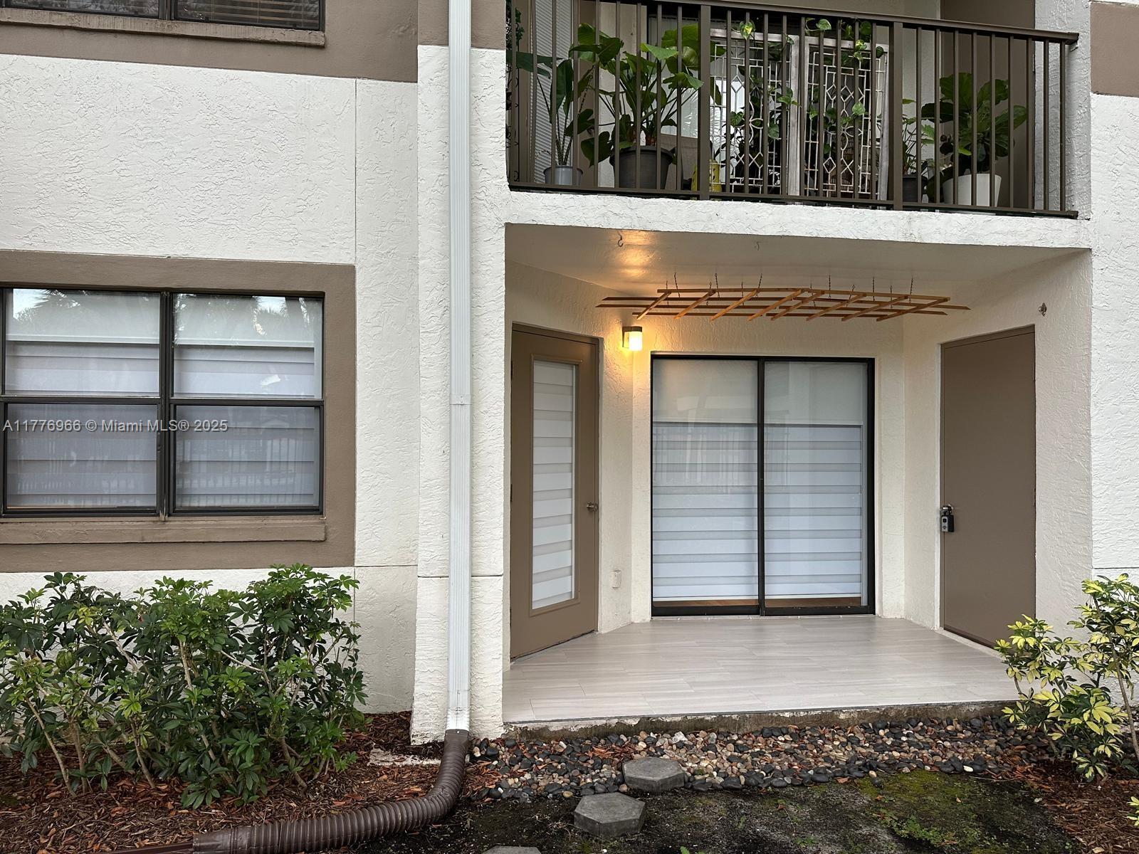 630 S Park Rd #110-3, Hollywood, Florida image 2