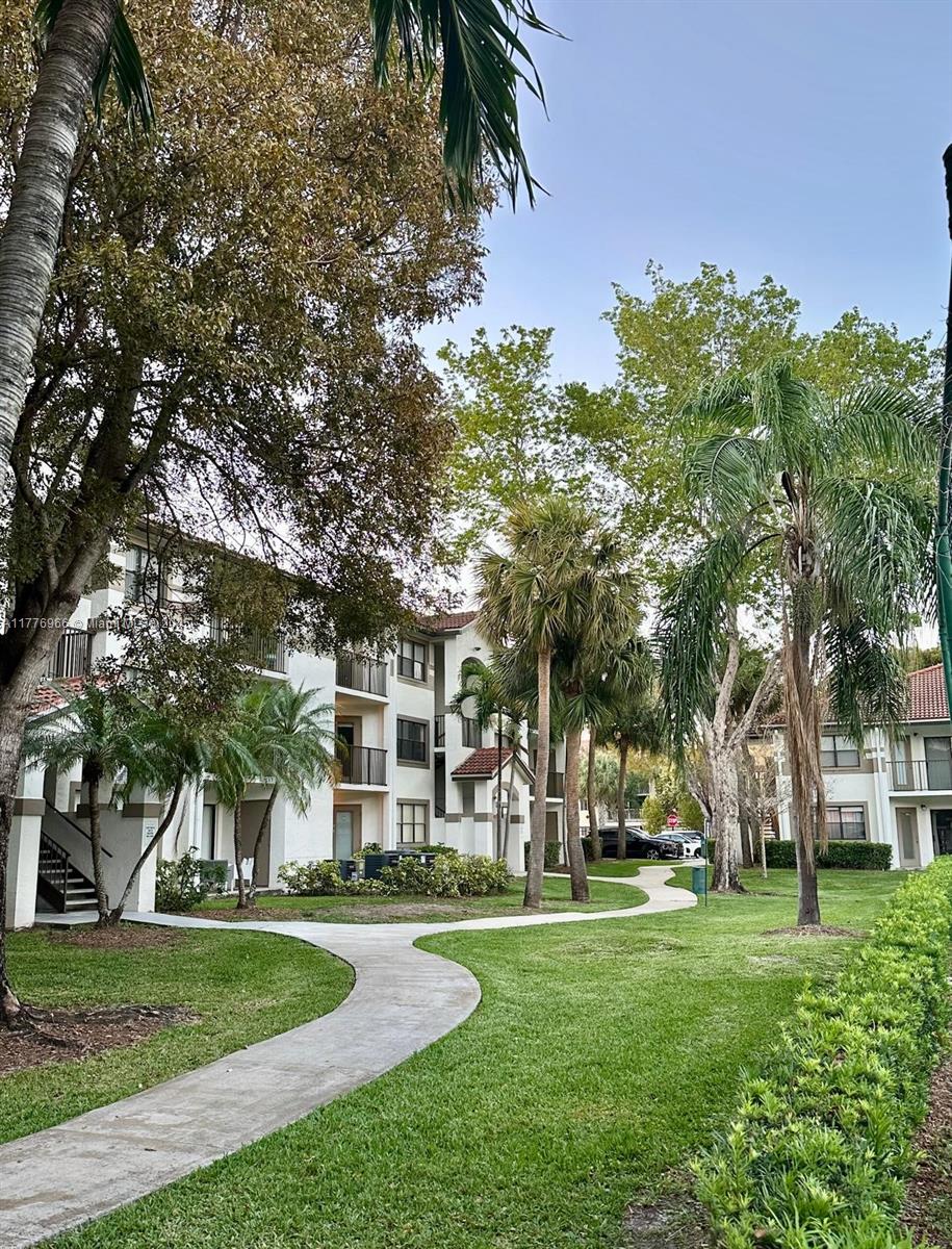 630 S Park Rd #110-3, Hollywood, Florida image 27