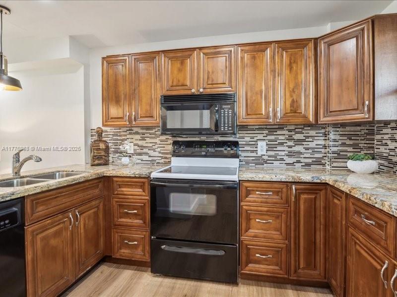 103 Royal Park Dr #1G, Oakland Park, Florida image 5