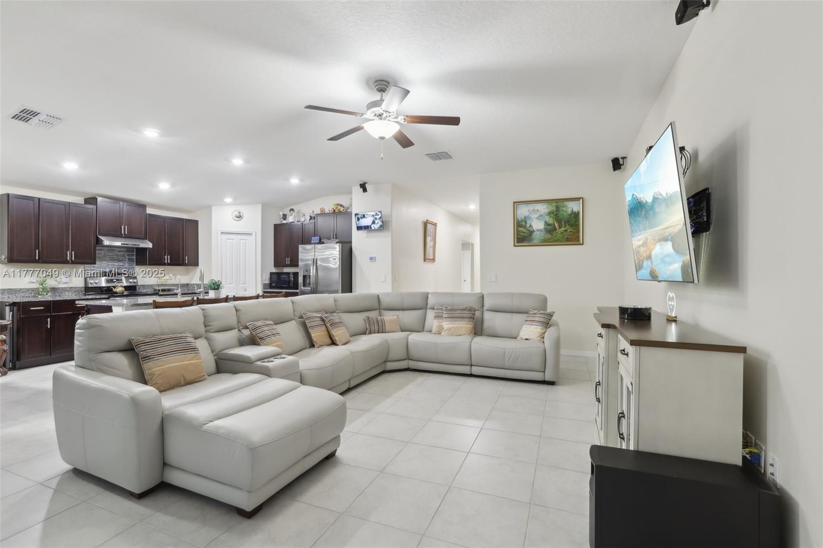 13405 Willow Bluestar Loop, Riverview, Florida image 12