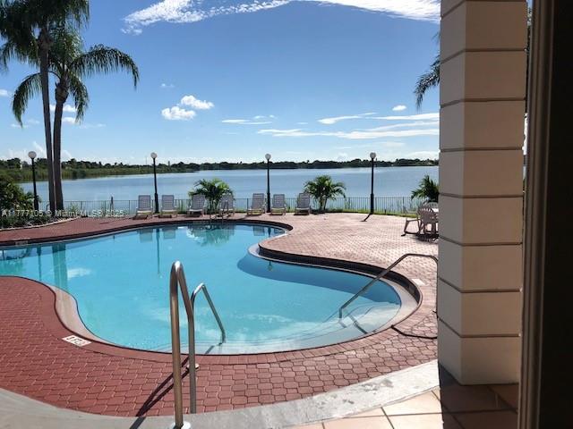 2850 N Oakland Forest Dr #103, Oakland Park, Florida image 13