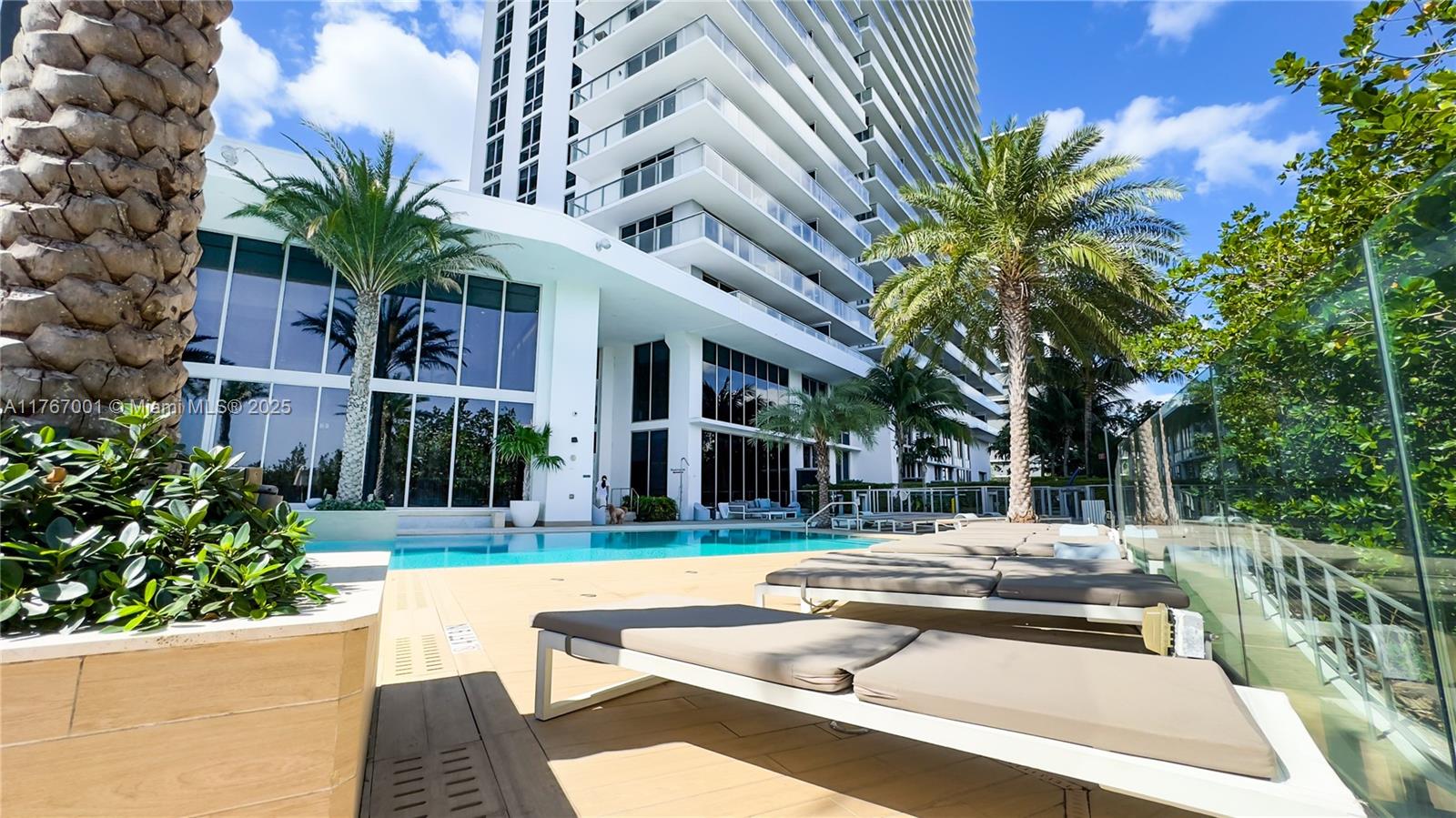 16385 Biscayne Blvd #707, North Miami Beach, Florida image 21