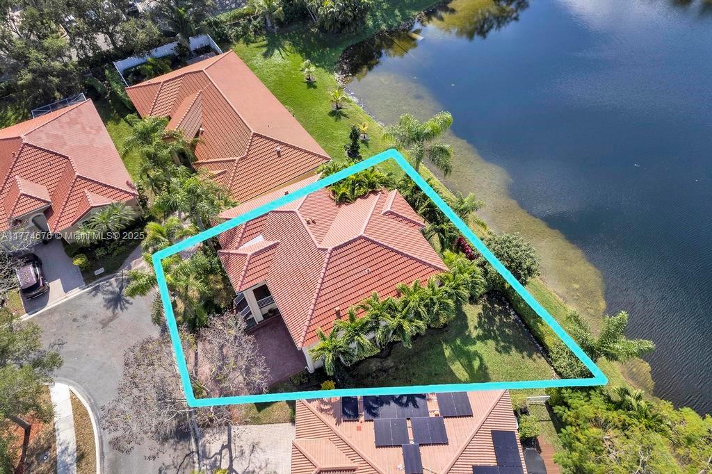 16226 Opal Creek Dr, Weston, Florida image 2