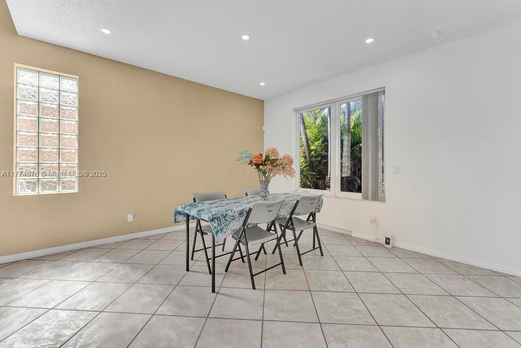 16226 Opal Creek Dr, Weston, Florida image 25