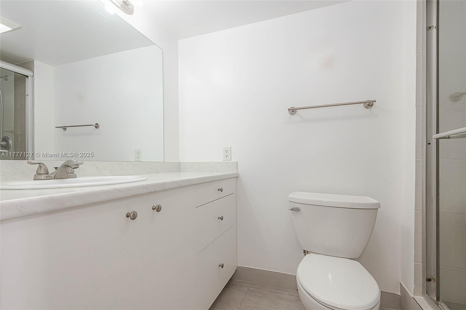 20350 W Country Club Dr #110-4, Aventura, Florida image 36