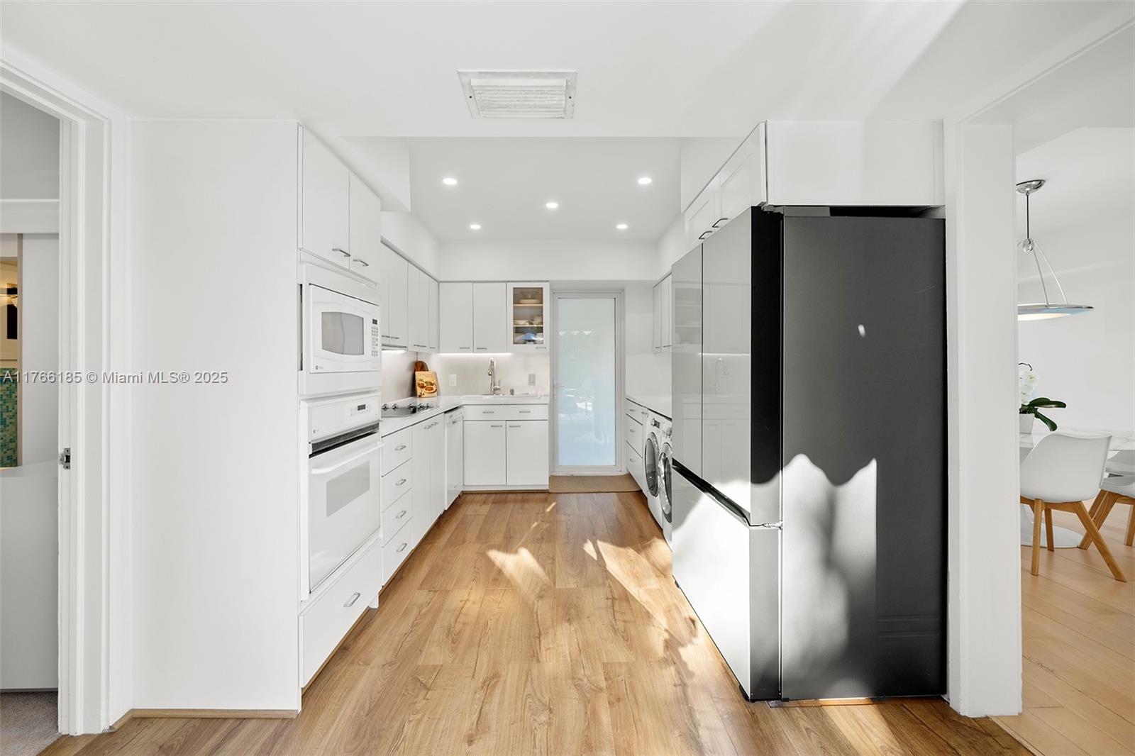 5251 La Gorce Dr, Miami Beach, Florida image 17