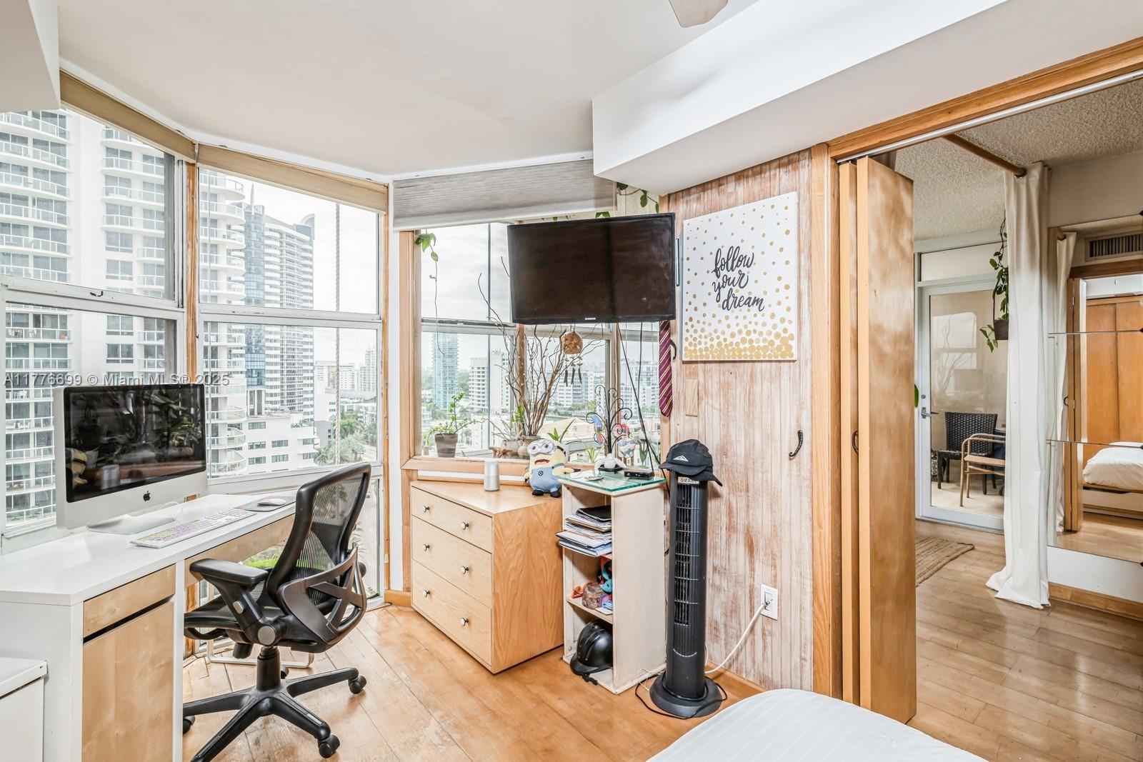Listing Photo 6