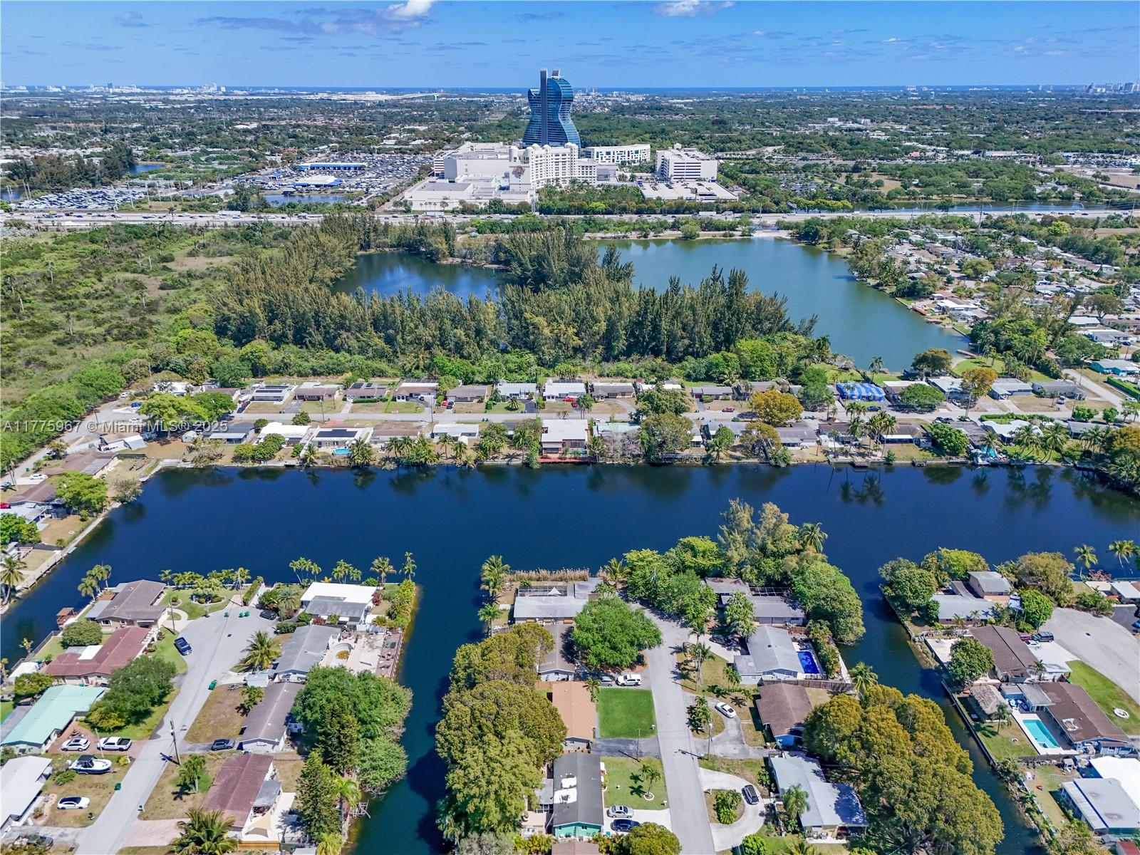 5621 SW 55th St, Davie, Florida image 14