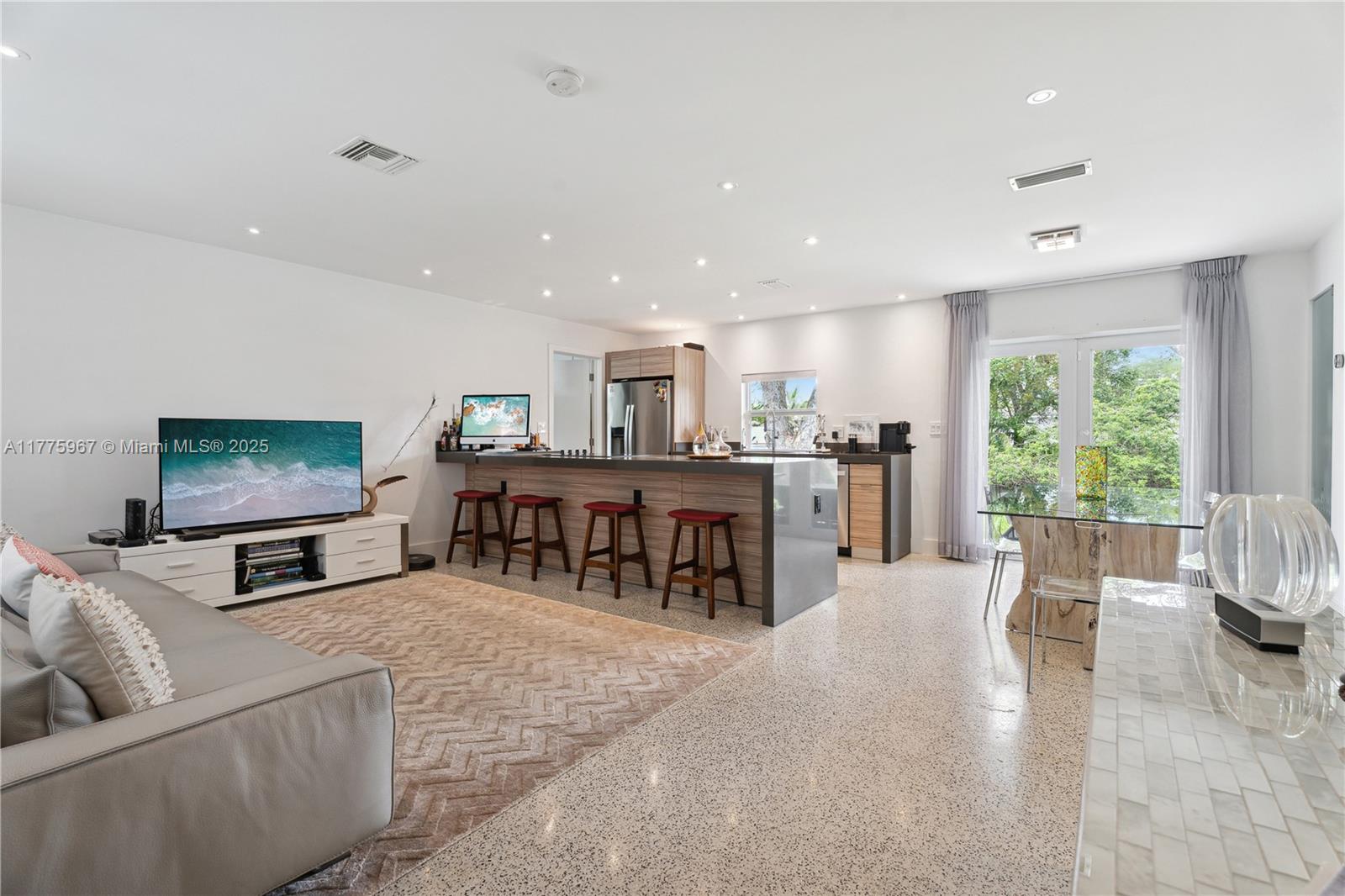 5621 SW 55th St, Davie, Florida image 3