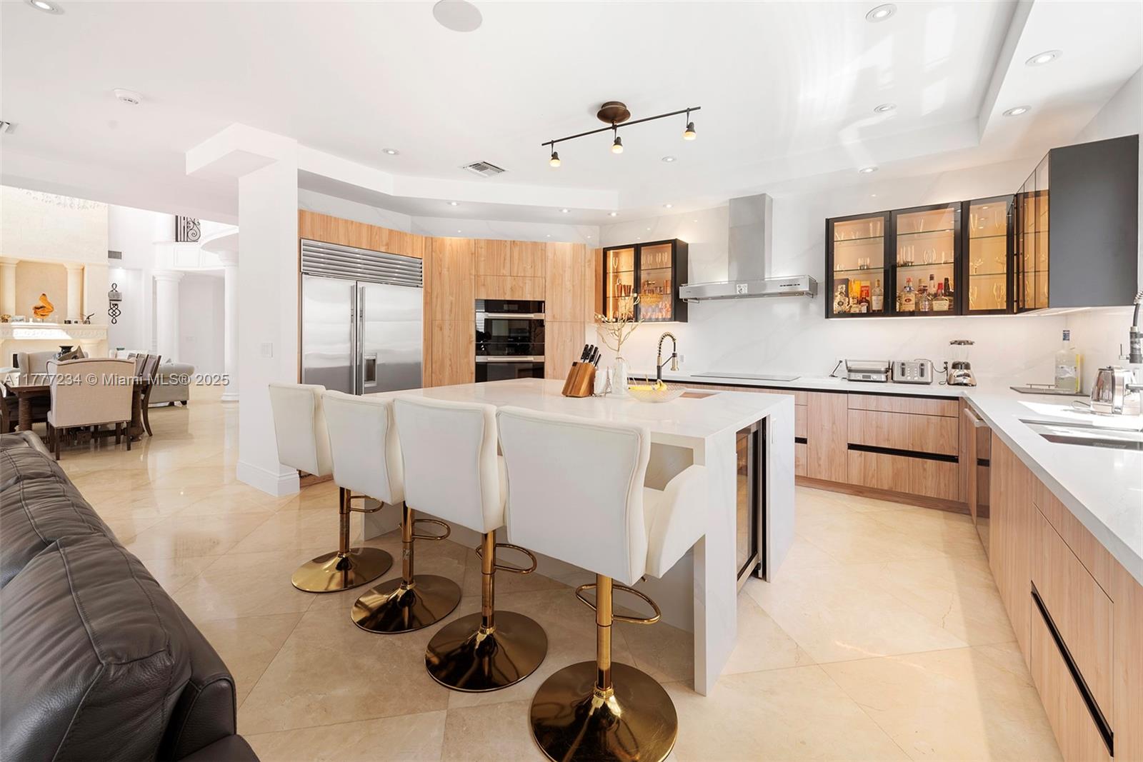 3442 NE 171st St, North Miami Beach, Florida image 21