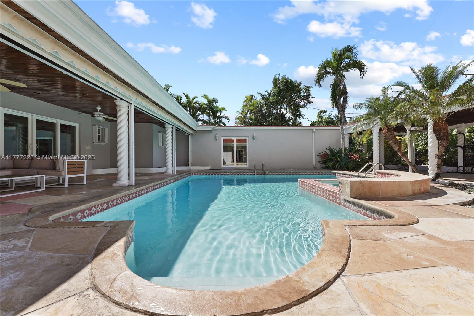10750 SW 67th Ave, Pinecrest, Florida image 17