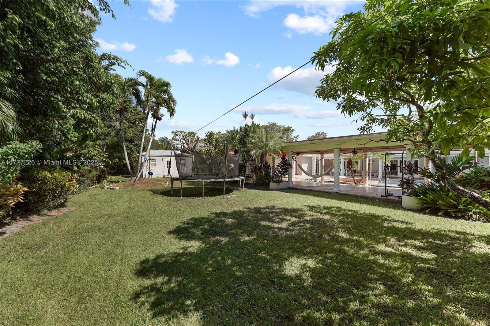 10750 SW 67th Ave, Pinecrest, Florida image 20