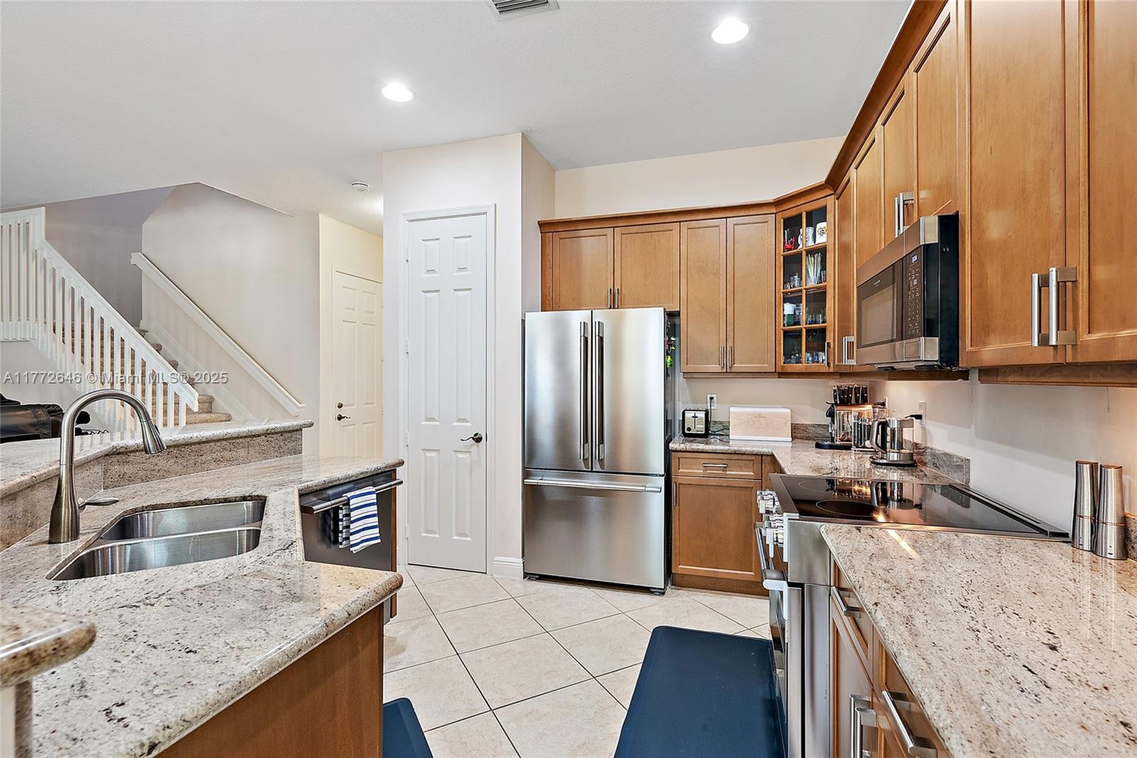 5264 Cambridge Ct, Palm Beach Gardens, Florida image 2