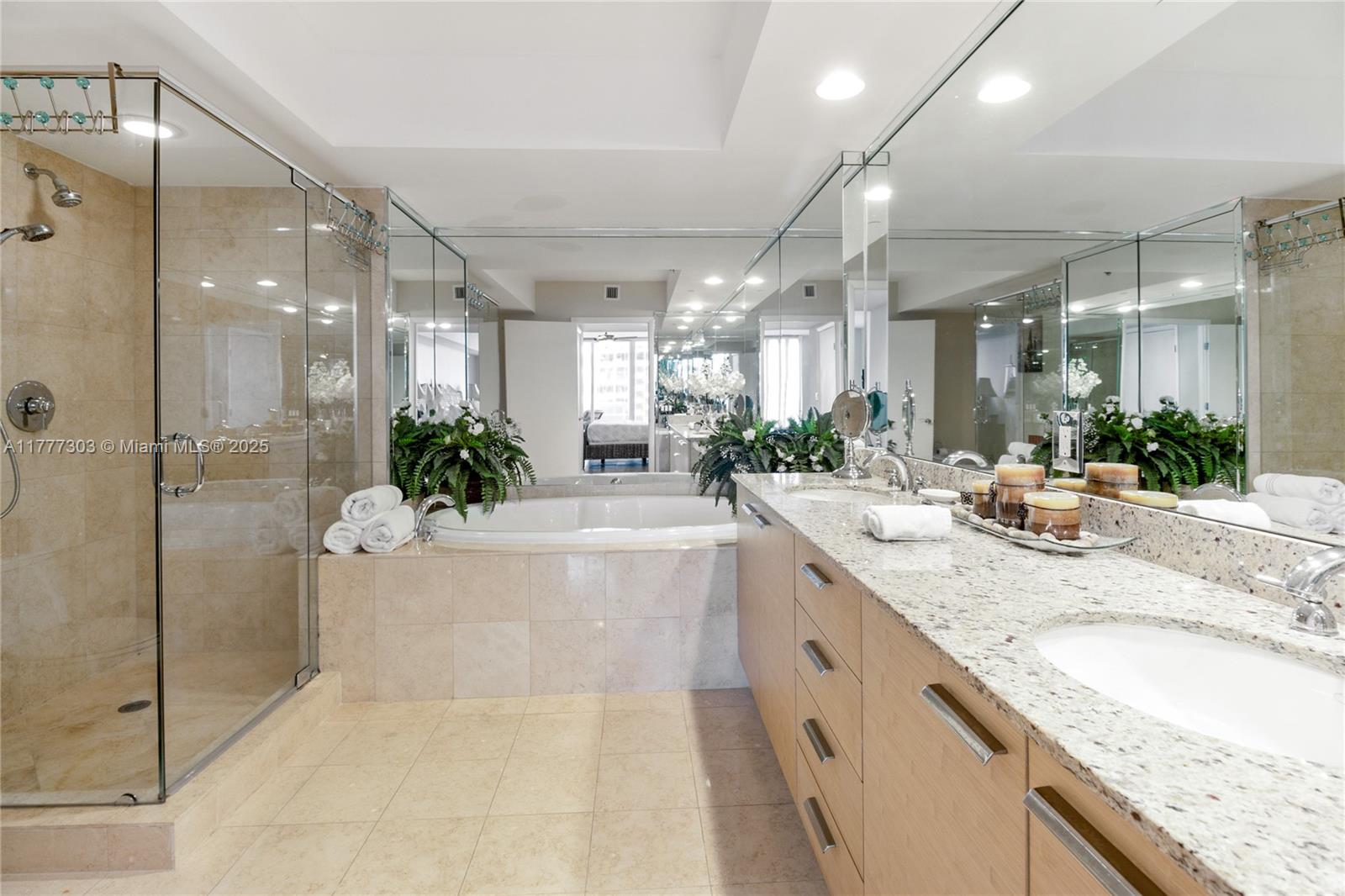 Listing Photo 11