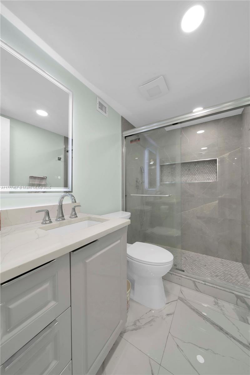 5900 NW 44th St #406, Lauderhill, Florida image 27