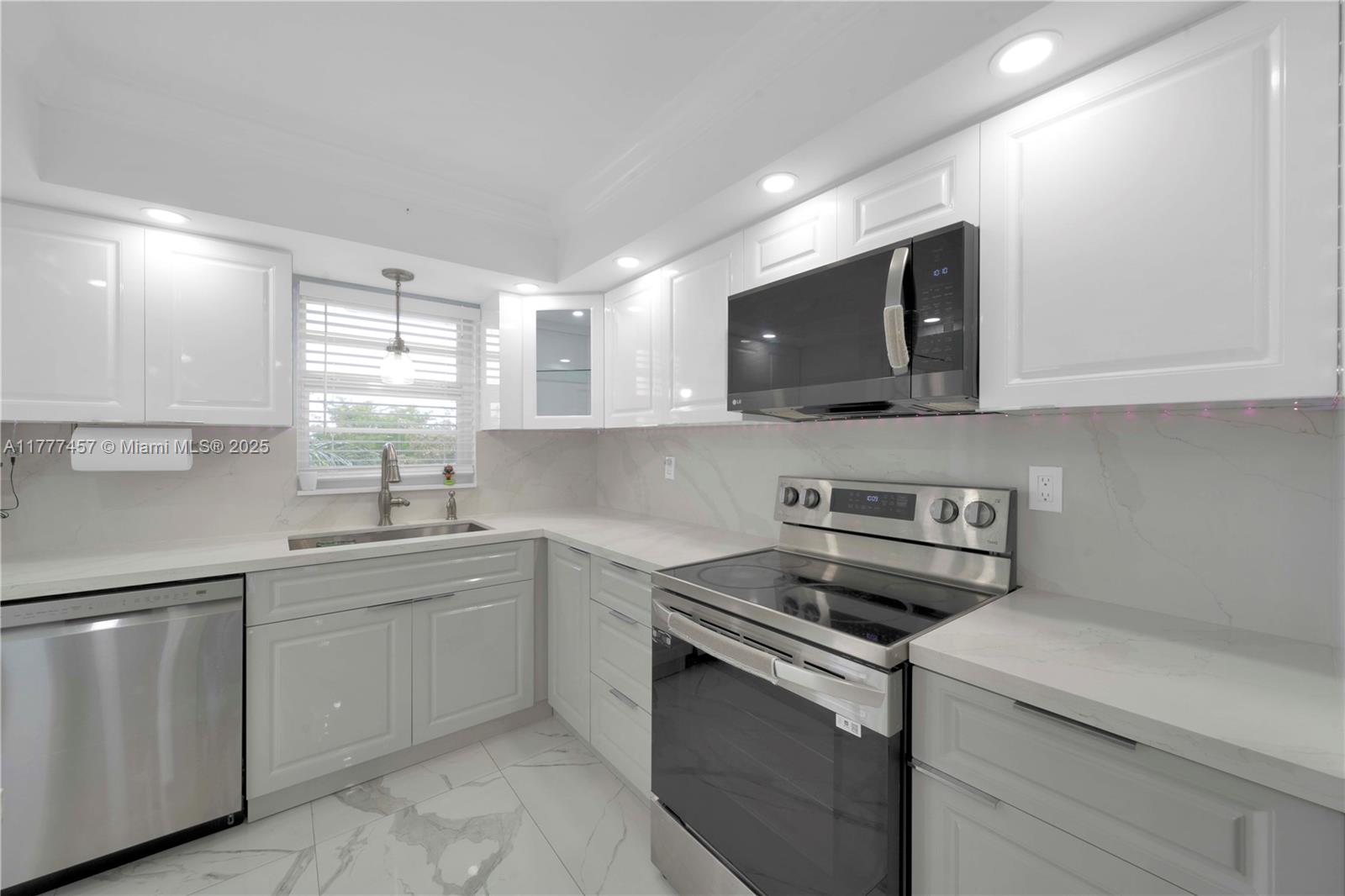 5900 NW 44th St #406, Lauderhill, Florida image 5