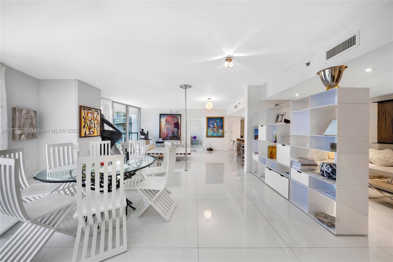 Condo for Sale in Miami, FL
