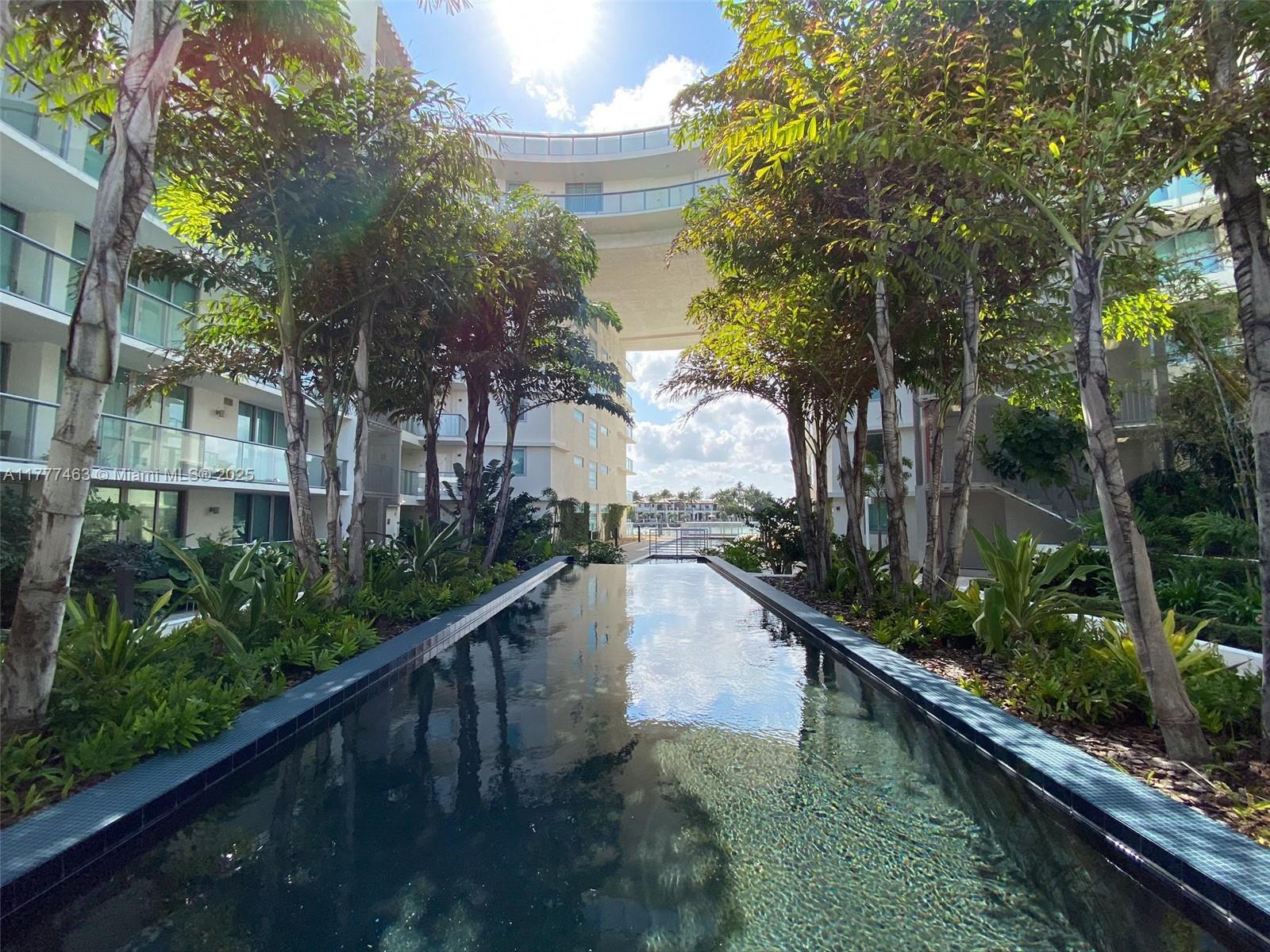 Condo for Sale in Miami Beach, FL