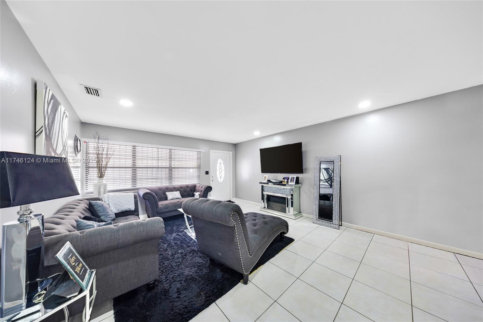16298 NW 45th Ave, Miami Gardens, Florida image 14