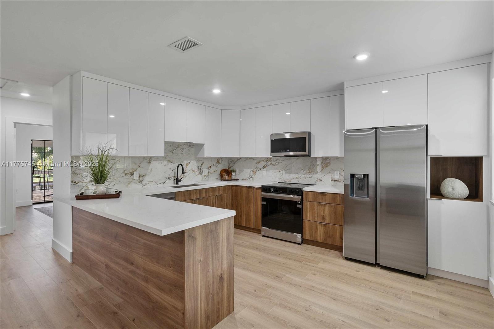 5860 SW 13th St, Plantation, Florida image 1