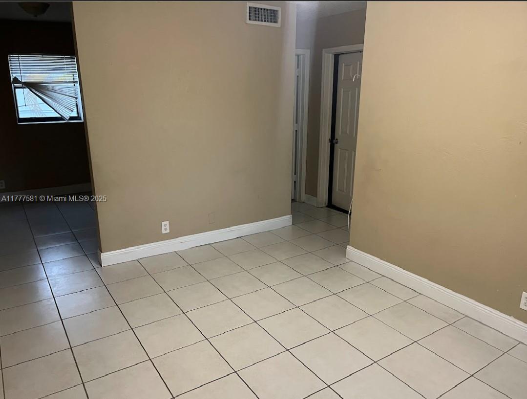 4061 N Dixie Hwy #29, Oakland Park, Florida image 14