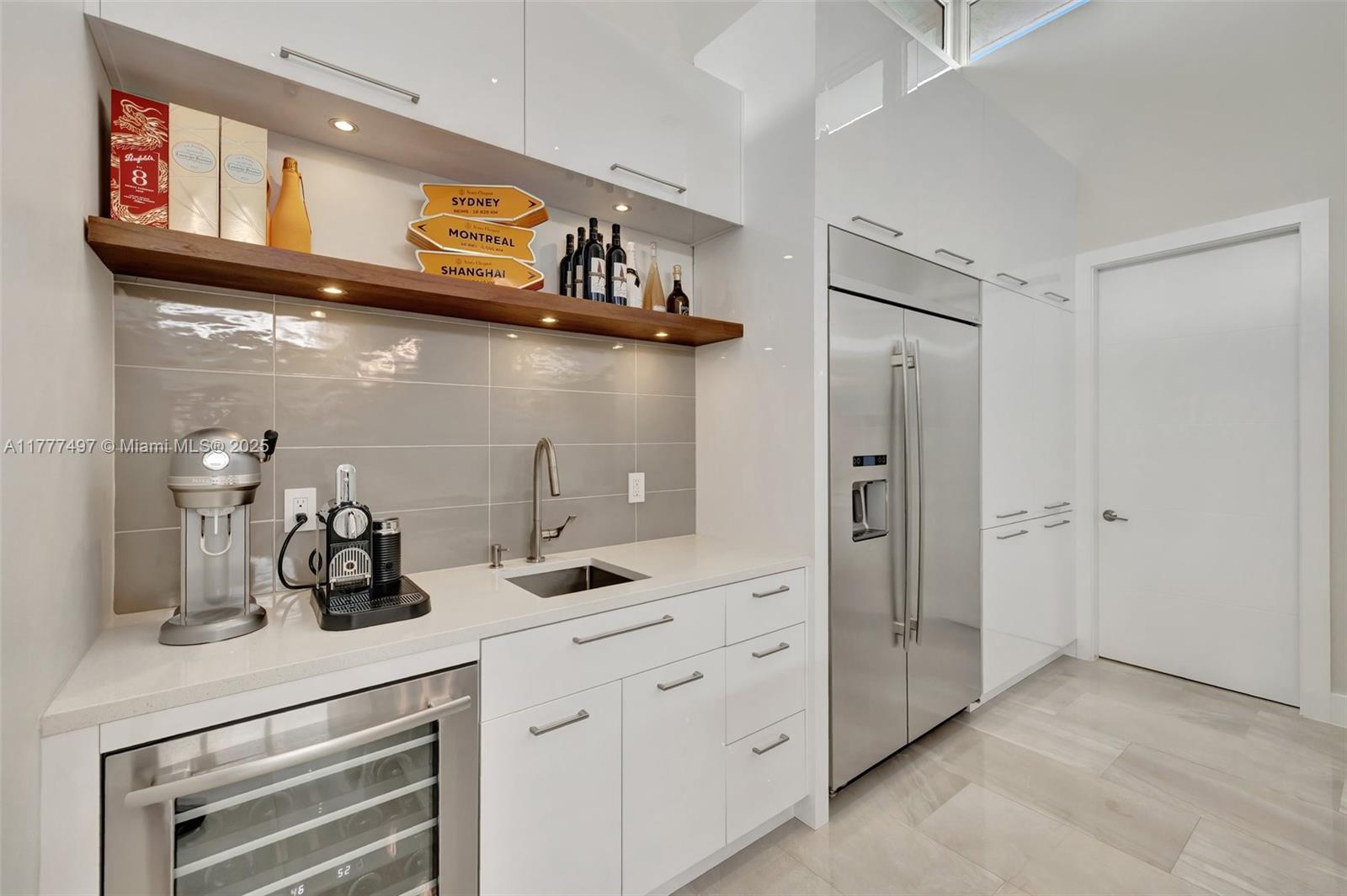 907 Diplomat Pkwy, Hallandale Beach, Florida image 18