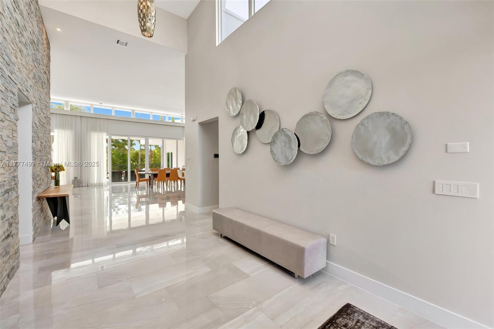 907 Diplomat Pkwy, Hallandale Beach, Florida image 5