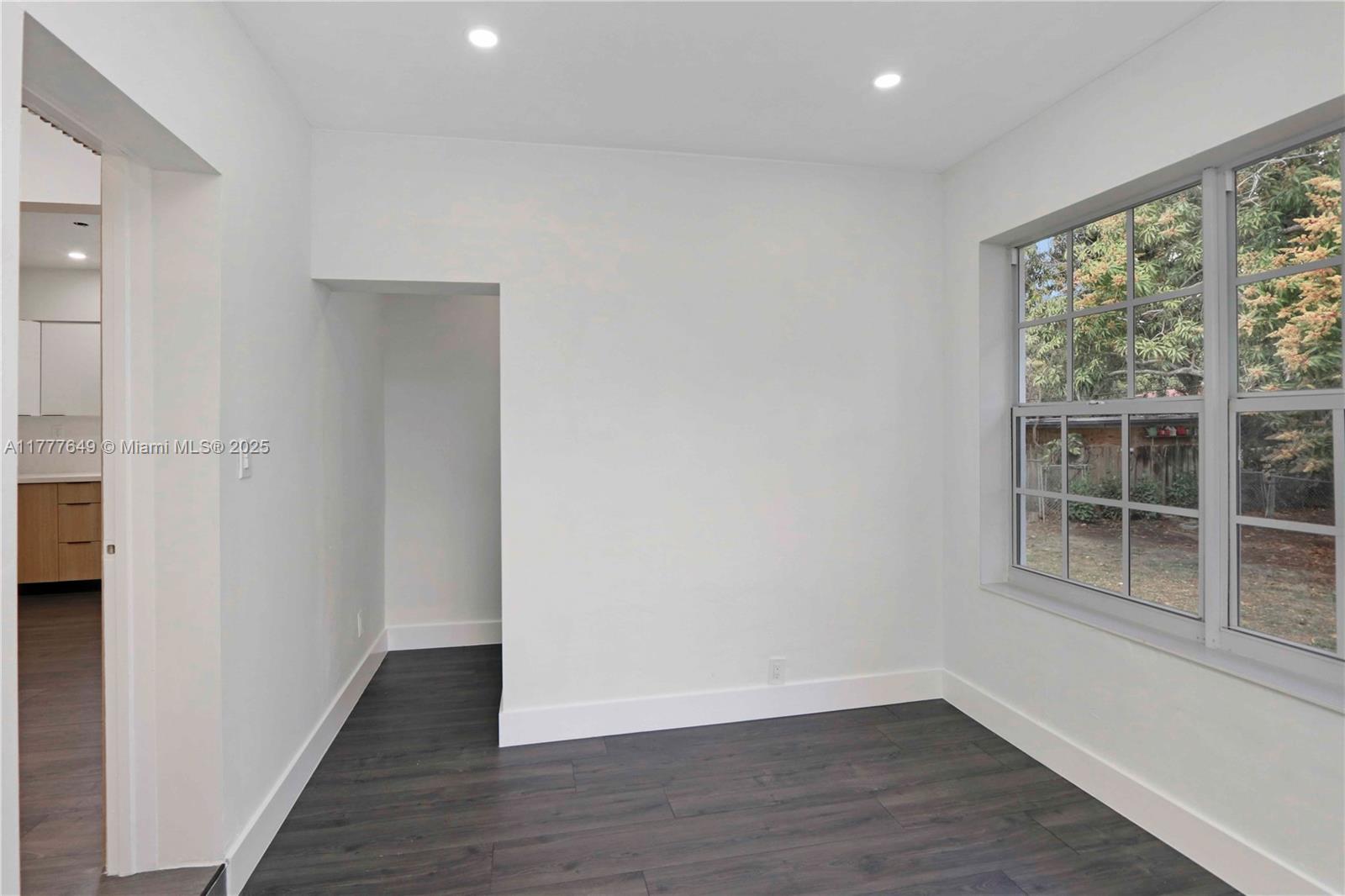 Listing Photo 19