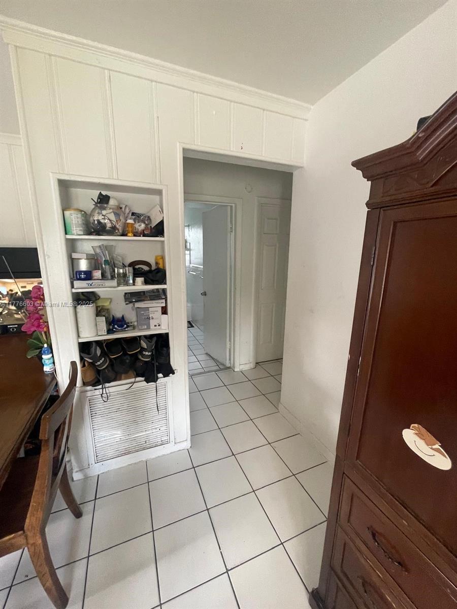 2431 S Plunkett St, Hollywood, Florida image 25