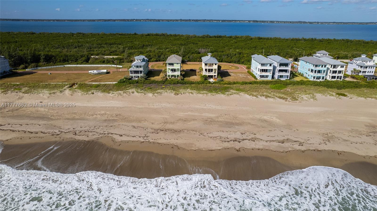 5028 Watersong Way, Fort Pierce, Florida image 8
